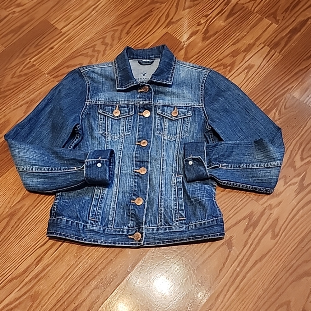 American eagle outfitters jean jacket small